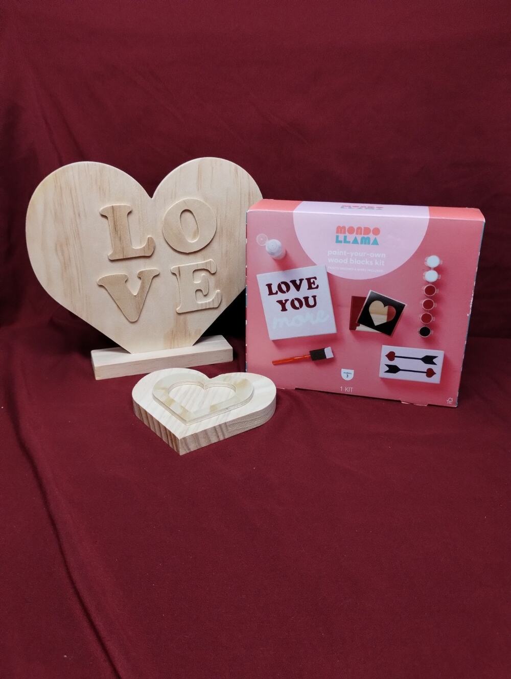 Mondo Llama Wooden Heart Craft Kit Valentine Paint Decorate Your Own Bonus Wood